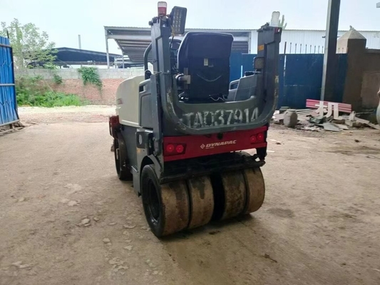 Dynapac CC1100C 3 τόνων τροχονόμος με ισχυρό τύμπανο σηματοδότησης ισχύος σε βαριά κατασκευή