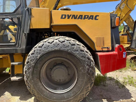 15 τόνων Dynapac CA301 Χρησιμοποιούμενος τροχός με αρχική μπογιά και κινητήρα HINO από την Ιαπωνία