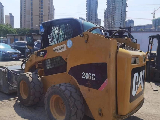 Ιαπωνική μεταχειρισμένη τροχοφόρα Caterpillar 246C με κινητήρα YUNNEI και αρχική μπογιά
