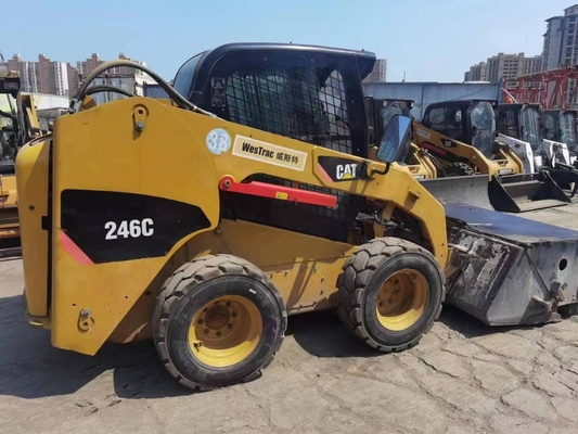 Ιαπωνική μεταχειρισμένη τροχοφόρα Caterpillar 246C με κινητήρα YUNNEI και αρχική μπογιά