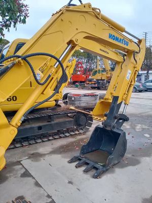 Καλή κατάσταση χρησιμοποιημένος σκάφτης Komatsu PC40 με κινητήρα EPA και χωρητικότητα 4500 KG