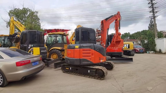 Μετακινούμενος τύπος Excavator Crawler Χρησιμοποιείται Hitachi ZX65UR για τις ανάγκες της κατασκευής σας