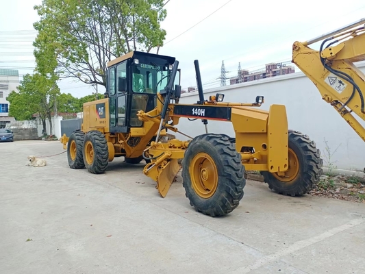Ιαπωνία Χρησιμοποιούμενη μηχανή CAT 140H Χρησιμοποιούμενη βαθμίδα με 127KW υδραυλική μηχανή τροχού