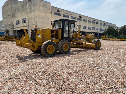 Ιαπωνία Αρχική μεταχειρισμένη μηχανή Caterpillar 14H με οδικό ελαστικό και μπροστινό φορτιστή στην Ιαπωνία