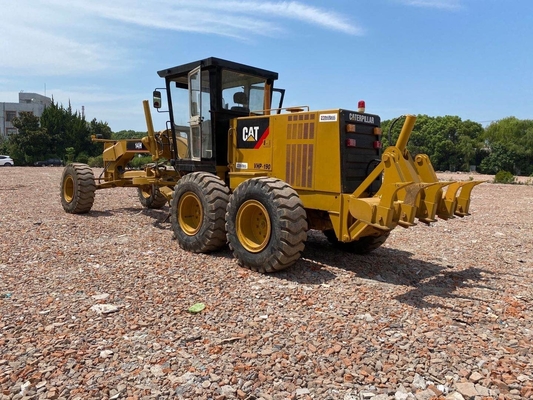 Ιαπωνία Αρχική μεταχειρισμένη μηχανή Caterpillar 14H με οδικό ελαστικό και μπροστινό φορτιστή στην Ιαπωνία