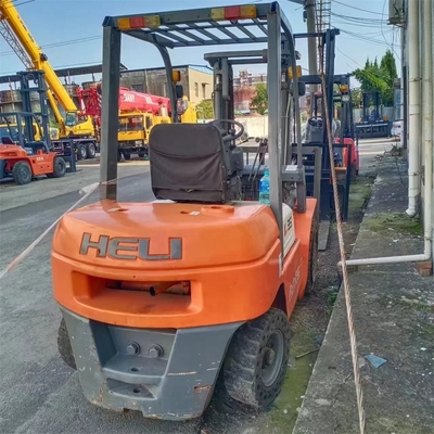 Ανταγωνιστικό ελικόπτερο K35 4 τόνων με αρχικό χρώμα και καλή κατάσταση