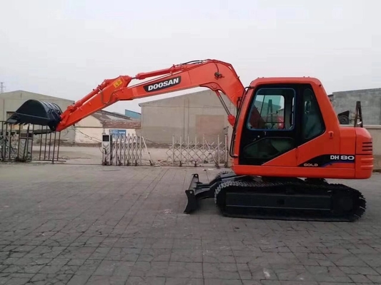 Χρησιμοποιούμενος εξορυκτής Doosan DH80 με αρχική μπογιά και υδραυλικό κύλινδρο Liyuan στην Ιαπωνία