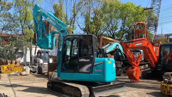 Χρησιμοποιούμενος εξορυκτής KOBELCO SK60 με χαμηλό ωράριο εργασίας και υδραυλικό κύλινδρο Parker