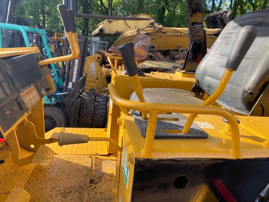 20ton χρησιμοποιημένη μπουλντόζα D4C αρχική μπογιά Ιαπωνία για κατασκευαστικά έργα