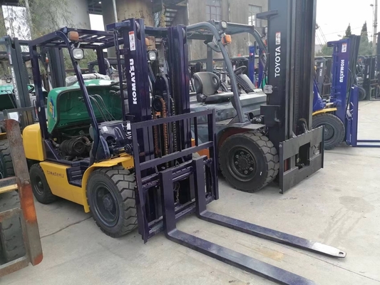 KOMATSU FD30 3 τόνων ντίζελ Μίνι ανυψωτικό φορτηγό για τη μετακίνηση βαρέων εμπορευματοκιβωτίων