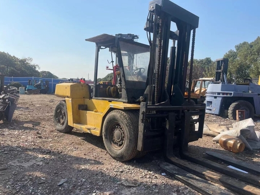 Εργαλεία βαρέος φορτηγός KOMATSU FD160 με χωρητικότητα 16 τόνων σε άριστες συνθήκες εργασίας