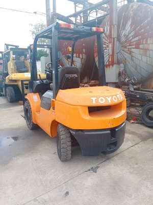 Εξαιρετικές συνθήκες εργασίας 3 τόνων Toyota FD30 Mini φορτηγό ανεμοφόρτων για βαρύ εξοπλισμό