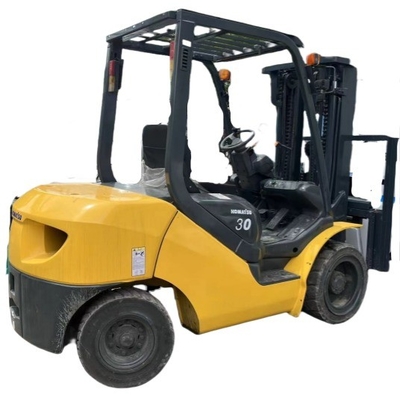 2022 Komatsu 3T ανελκυστήρας σε εξαιρετική κατάσταση με χαμηλές ώρες εργασίας