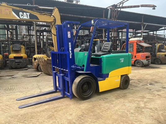 Μικρές ώρες εργασίας και καλή κατάσταση Komatsu 3T ανελκυστήρας FD30 για κατασκευές