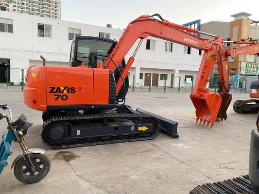 Χρησιμοποιούμενη εκσκαφέας Hitachi ZX70 με χαμηλό ωράριο εργασίας και καλή απόδοση