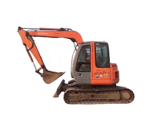 Χρησιμοποιούμενη εκσκαφέας Hitachi ZX75us με αρχική μηχανή της Ιαπωνίας και σε εξαιρετική κατάσταση.