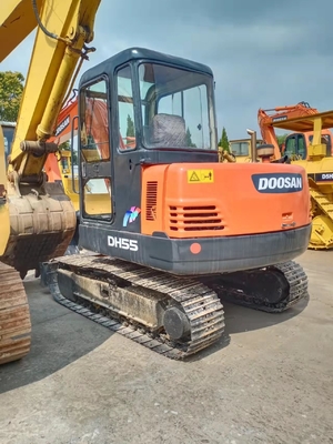 5.5 τόνων Doosan DH55 Crawler Excavator με πρωτότυπο κορεατικό κινητήρα και 0-2000 ώρες εργασίας