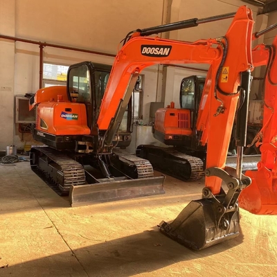 Χαμηλή κατανάλωση ενέργειας Doosan DX55 Εκσκαφέας για την κατασκευή 5.25TON λειτουργικό βάρος