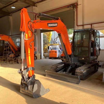 Χαμηλή κατανάλωση ενέργειας Doosan DX55 Εκσκαφέας για την κατασκευή 5.25TON λειτουργικό βάρος