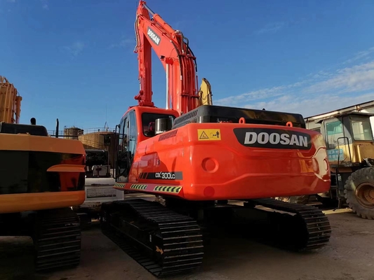 DOOSAN DX300LC Υδραυλικός εξορυκτής Καλύτερη χαμηλής απόδοσης DOOSAN Χρησιμοποιείται Καλή απόδοση