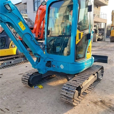 Μικρό μέγεθος καλά συντηρημένο σκάφος Kubota KX135 με πρωτότυπο χρώμα