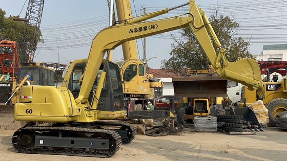 Ιαπωνία 6ton Crawler KOMATSU PC60 Εκσκαφέας Χρησιμοποιούμενη Μηχανή Μετακίνησης Γης Μίνι Εκσκαφέας