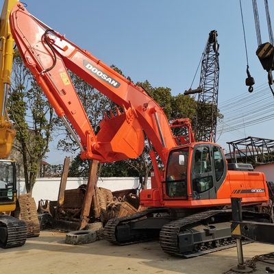 Χρησιμοποιούμενη εκσκαφέας Doosan DX300LC από την Ιαπωνία με αρχική μπογιά και υδραυλική αντλία Liyuan