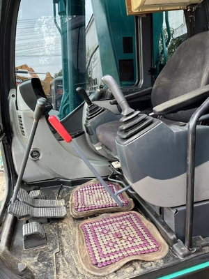 Χρησιμοποιούμενος σκάφτης Kobelco SK210LC με αρχική μπογιά και υδραυλική αντλία Liyuan από την Ιαπωνία