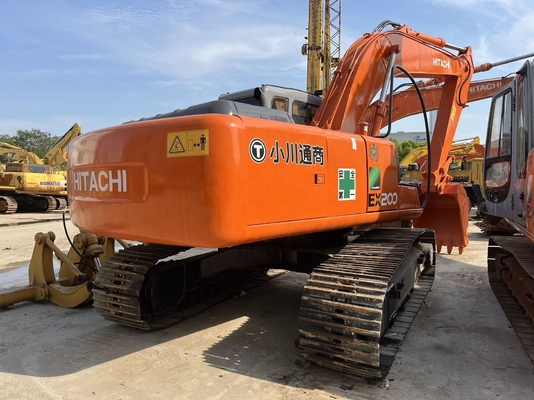 Χρησιμοποιούμενος εξορυκτής Hitachi EX200-3 σε καλή κατάσταση σε προσιτή τιμή με κόκκινο χρώμα