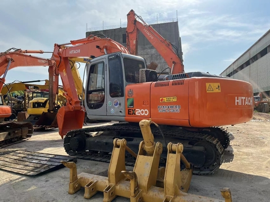 Χρησιμοποιούμενος εξορυκτής Hitachi EX200-3 σε καλή κατάσταση σε προσιτή τιμή με κόκκινο χρώμα