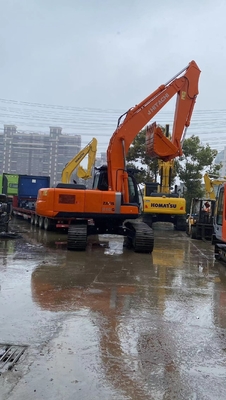 Χρησιμοποιούμενη εκσκαφέας Hitachi ZX210-3 με άλλη υδραυλική αντλία σε καλή κατάσταση λειτουργίας