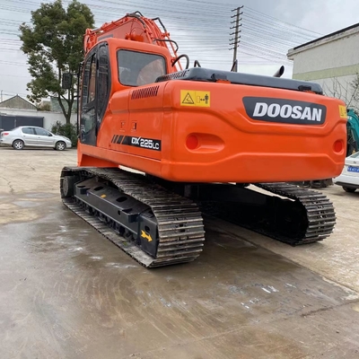 Χρησιμοποιούμενο εξορυκτήρα Doosan DX225LC με αρχική υδραυλική βαλβίδα