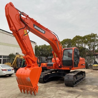 Χρησιμοποιούμενο εξορυκτήρα Doosan DX225LC με αρχική υδραυλική βαλβίδα