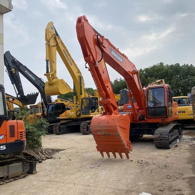 Χρησιμοποιούμενο εξορυκτήρα Doosan DX225LC με αρχική υδραυλική βαλβίδα