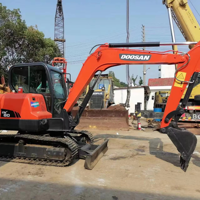 Άλλα υδραυλικά εξαρτήματα Doosan Εφοδιαστική μηχανή DX60 για έργα τοπίου
