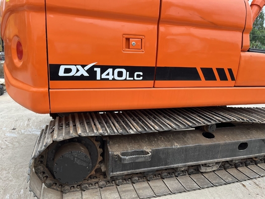 Χρησιμοποιούμενη εκσκαφέας Doosan 140LC με χαμηλές ώρες εργασίας σε άριστη κατάσταση
