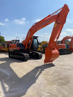 Χρησιμοποιούμενος εκσκαφέας Japan Hitachi ZX200 Crawler με χωρητικότητα κουβάς 3M3 στην προώθηση