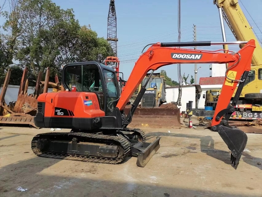 Πλεονεκτήματα Χρησιμοποιούμενο DX60-9C Crawler Excavator με καλή κατάσταση στη Σαγκάη