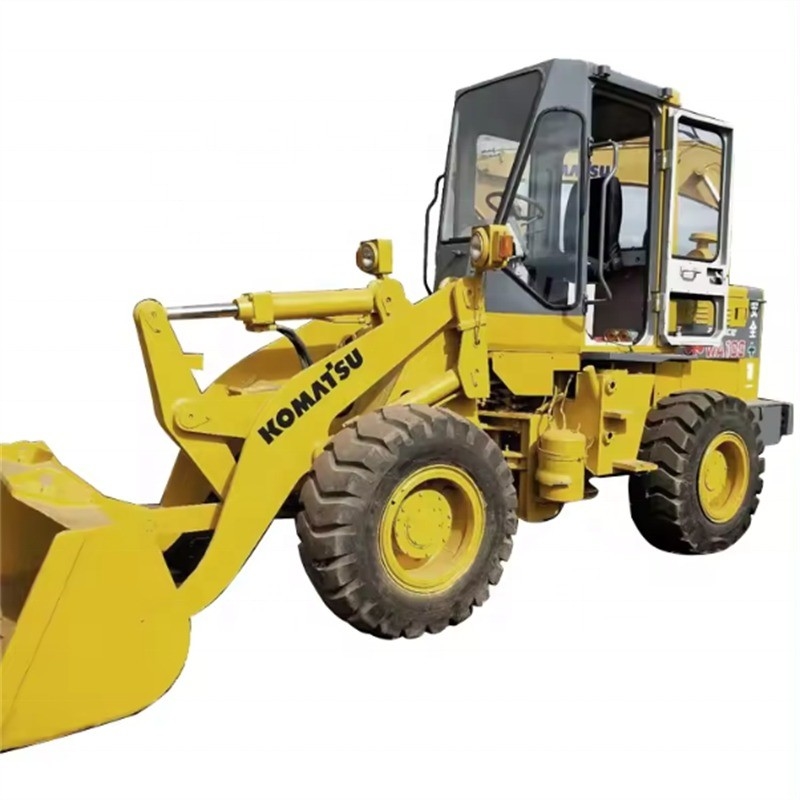 3 τόνους ονομαστικό φορτίο KOMATSU WA100 Χρησιμοποιούμενο φορτιστή τροχών Καλή κατάσταση για βαρύ εξοπλισμό