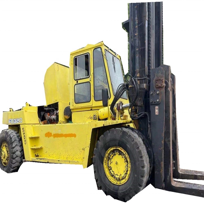 Χρησιμοποιημένο φορτηγό 30 τόνων Komatsu FD320 μεταχειρισμένο για αποθήκη
