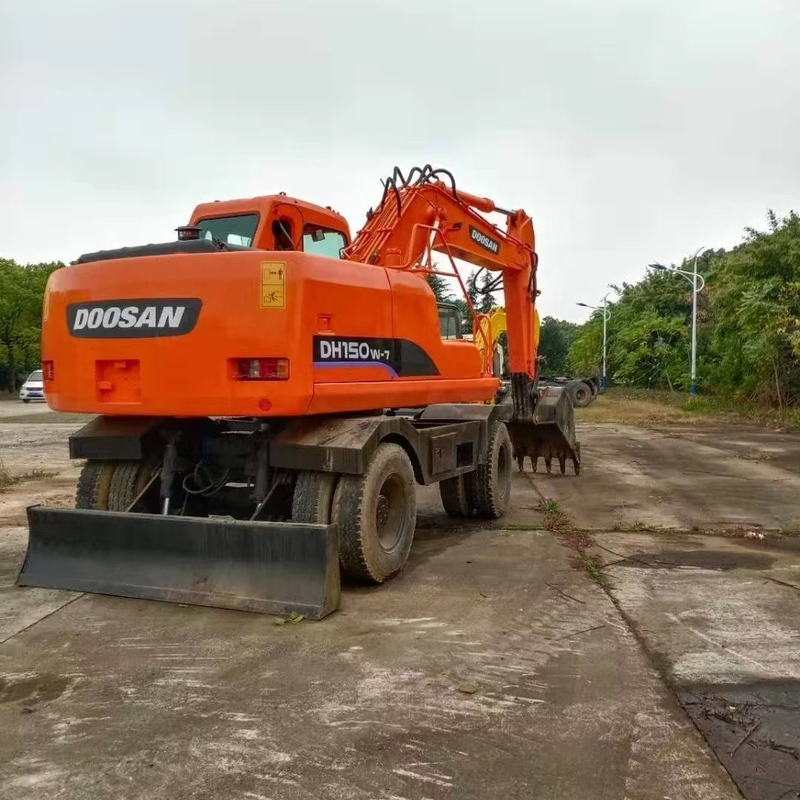 Υψηλή λειτουργική αποδοτικότητα Doosan DH150W-7 Χρησιμοποιούμενος ελκυστήρας εξορυκτής με κινητήρα Ιαπωνίας